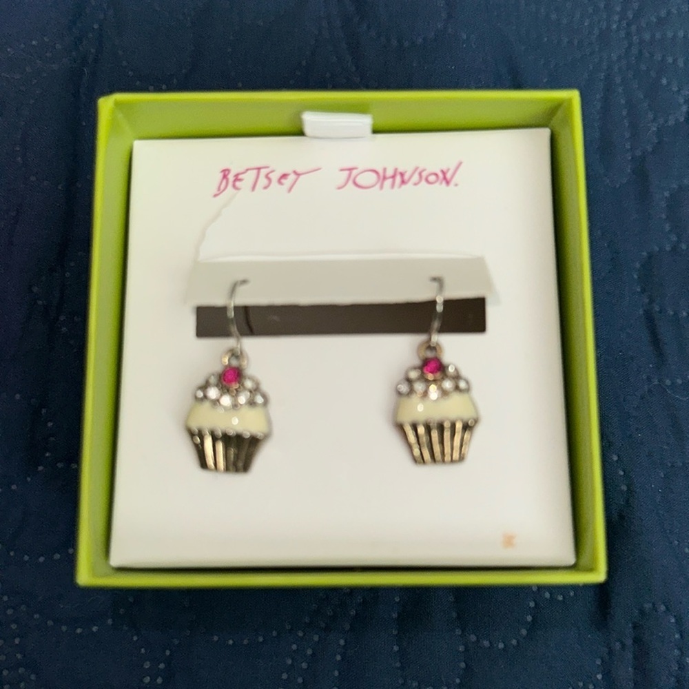 Betsey Johnson cupcake earrings